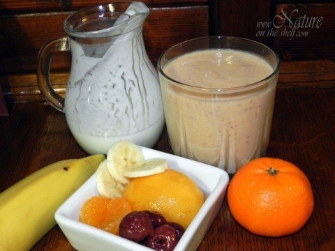 Homemade fruit yogurt