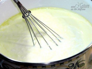 Beating of homemade yogurt