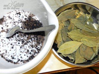 Spices for traditional sauerkraut